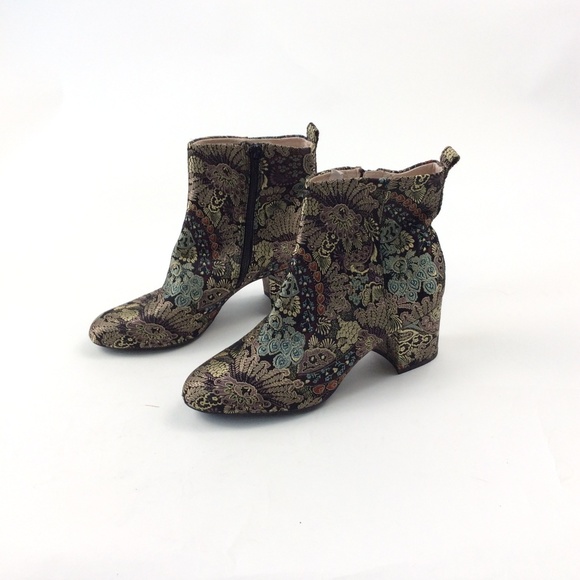- New Gianni Bini Jaydennn Floral Ankle Boot… - Picture 2 of 6